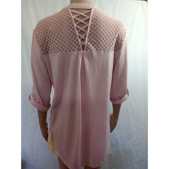 No Boundaries Women Large Pink‎ Roll Tab Sleeve Lace button pullover - Picture 7 of 15